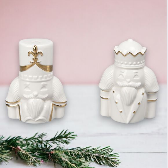 CERAMIC NUTCRACKER SALT AND PEPPER SET