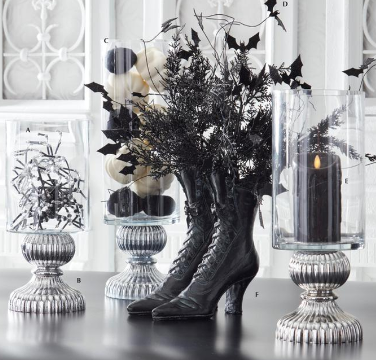 SET OF 3 CLEAR VASES WITH SILVER RIBBED BASE